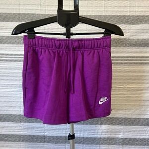 Nike Women's Small Mid-Rise Purple Shorts